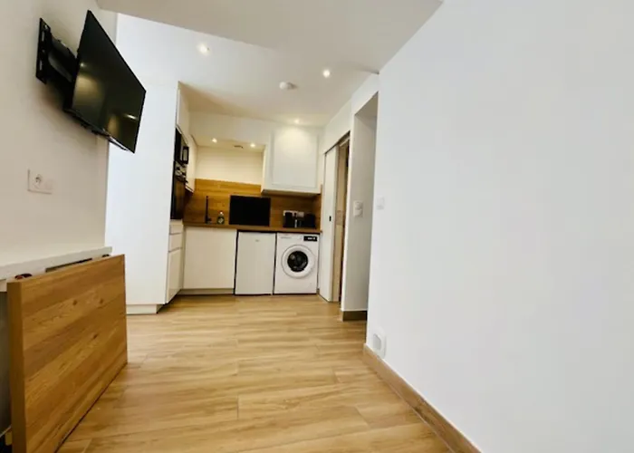 Luminous Cocoon In Apartament La Rochelle (Charente-Maritime)